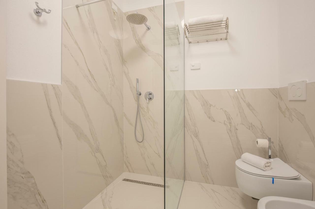 Crys: Apartments, Holiday, Business, Blu Verona Exterior foto